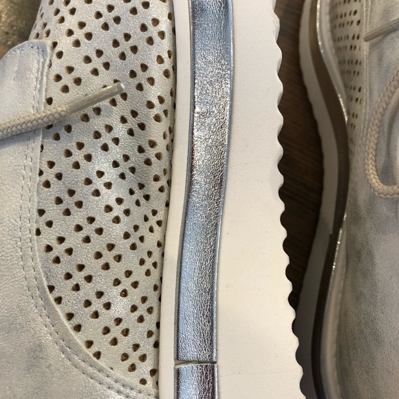 Italian platform lace up... very cool shoe! - Picture 3 of 5